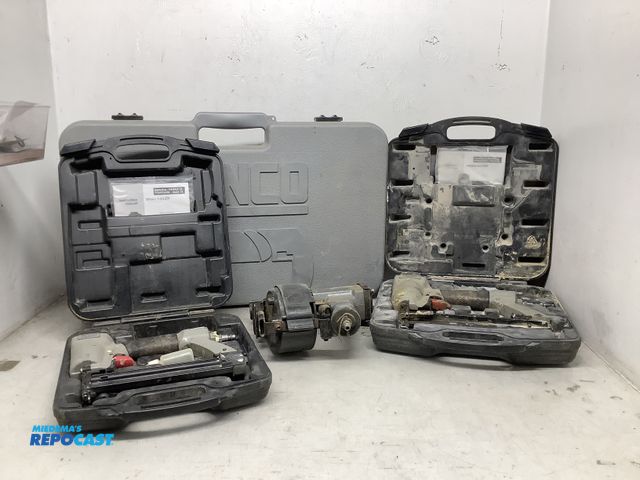 Lot 2-35046 - Lot of various tools including a Senco duraspin dry wall screw driver model#DW255, porter cable Brad...