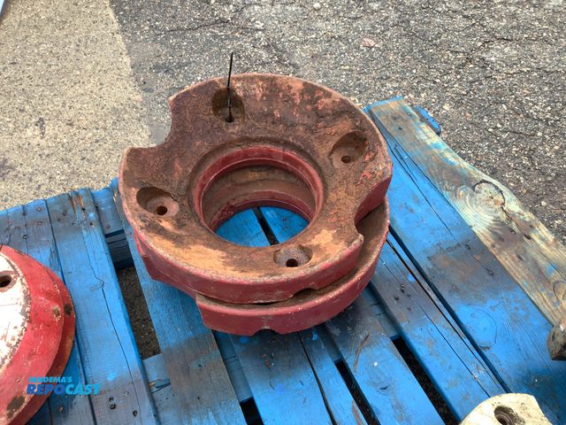 Lot 2-79991 - Lot of (2) large 85+ pound 4 bolt wheel weights make and model unknown