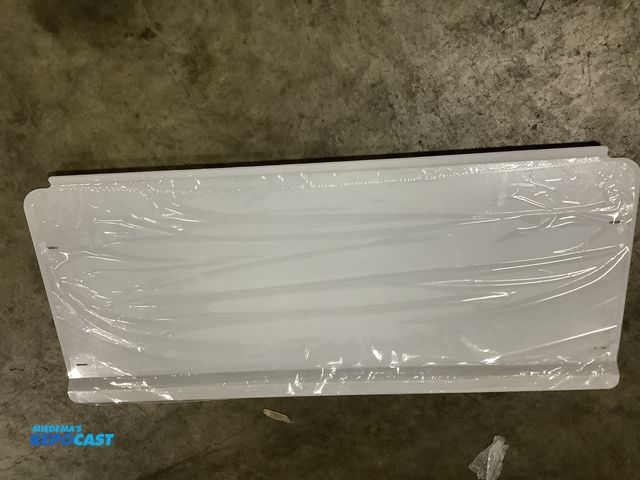Lot 2-32676 - Lot of (1) polycarbonate front vented windshield for Polaris ranger