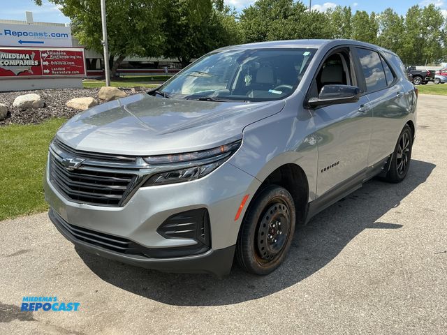 Lot 2-40952 - 2023 Chevrolet Equinox LS 2WD SUV FWD