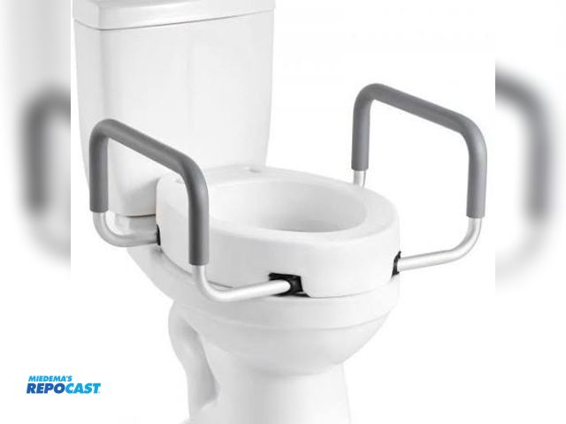Lot 2-75911 - Vevor raised toilet seat model SC7060NA-L-4