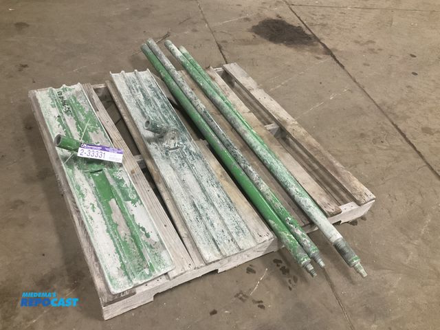 Lot 2-33331 - (1) 42” bull float, (1) 45” bull float and (4) 60”L extension handles, used