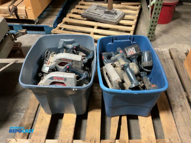 Lot 2-69274 - lot of (25+) misc bosch cordless toohs porter cable
