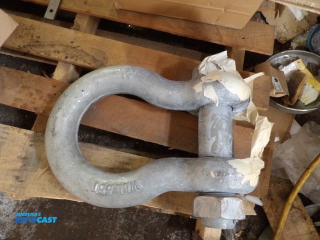Lot 2-53249 - New Forged D Screw Shackle Pin - 55 ton 2-1/2