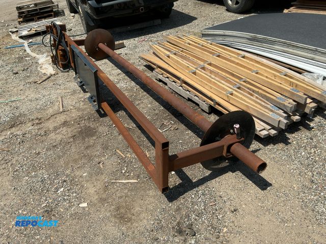 Lot 2-45768 - Hydraulic drive bed roller, 12’(DOBSON)
