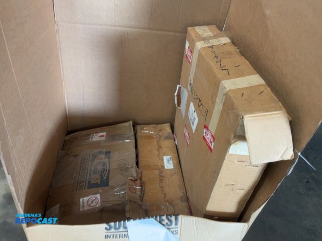 Lot 2-11111 - Lot of (1) Freightliner Crossmember Bracket Part No. MBT A68031001K0, (2) Glass Windows Part No. 411...