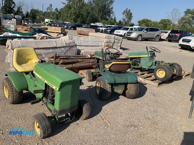 Lot 2-99090 - (3) John Deere lawn mowers for parts 2 john deere 70s and 1 john deere 60 with deck