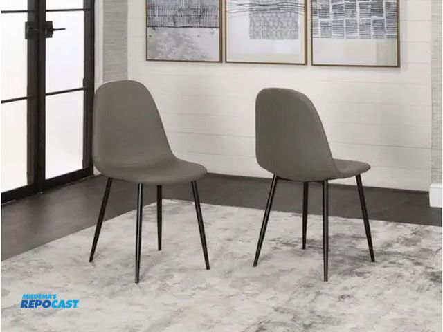 Lot 2-73339 - Cramco casual dining CR5338-09 Mocha Chair Matte Black Frame