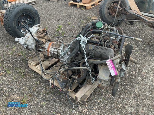 Lot 2-20338 - Used 2.5 liter 4-cylinder Gas Engine Out of a Jeep Wrangler, Comes with 5-Speed Manual Transmission ...