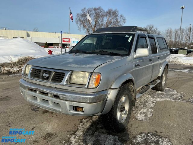 Lot 2-93999 - 2000 Nissan Frontier SE Crew Cab Pickup Truck 4x4