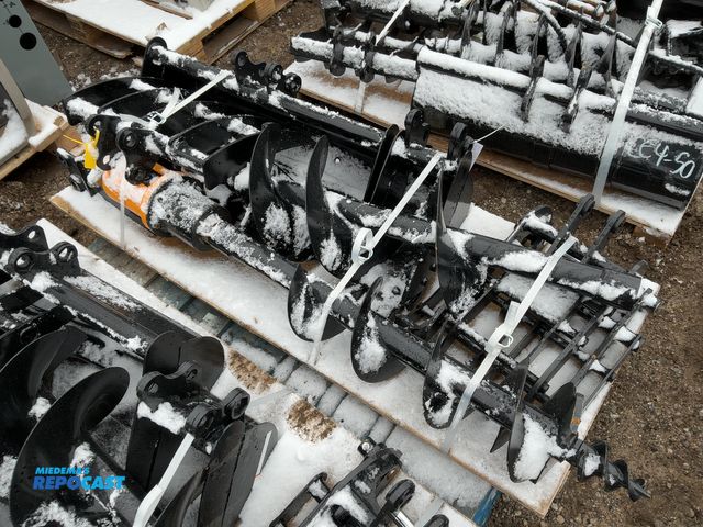 Lot 2-19596 - 6 Mini Loader Attachments