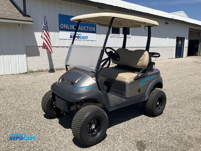 Lot 2-61806 - 2017 Club Car Elctric Cart Lifted Golf Cart