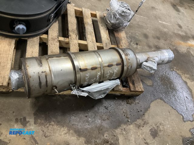 Lot 2-10602 - OEM Cummins Decomposition Reactor and Particulate Filter System