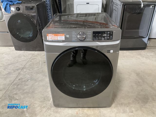 Lot 2-40222 - Scratch & Dent Samsung DVG45B6300P Smart Vented Gas Dryer in Platinum with Steam Sanitize+