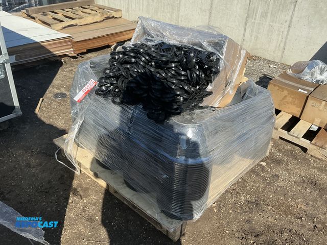 Lot 2-74546 - approx. 860 11" hanging baskets, with hangers.