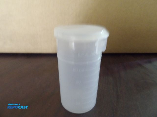 Lot 2-58282 - Lot of (250) new 40z plastic Containers w/ Lock seal Tab closure