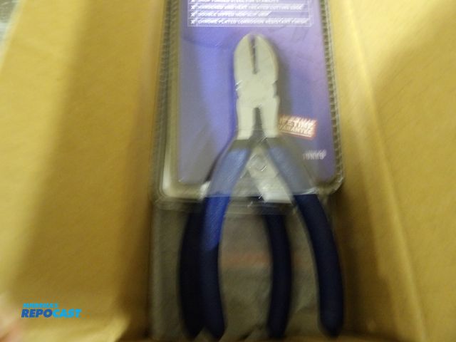 Lot 2-53298 - Lot of (12) new Diagonal Cutting Pier flush 1/16 jaw width 5/4 oal, 1000v voltage rating 5" blue, # ...