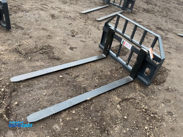 Lot 2-42372 - New JCT 60” Fork Skid Steer Attachment, Quick Attach Carriage with Two 60” Forks, Forks are 4” Wide