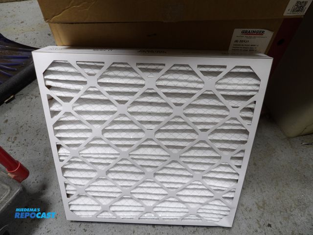 Lot 2-58312 - Lot of (12) 2 cases Pleated Air filters 24x24x4, Merv 11, # 209JT