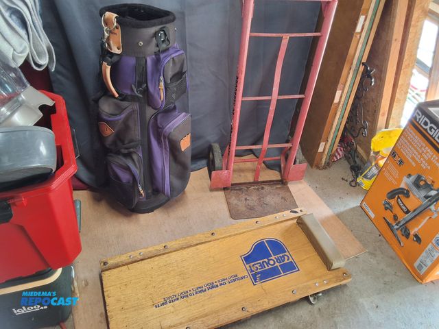 Lot 2-23618 - CARQUEST CREEPER, GOLF BAG AND HAND TRUCK