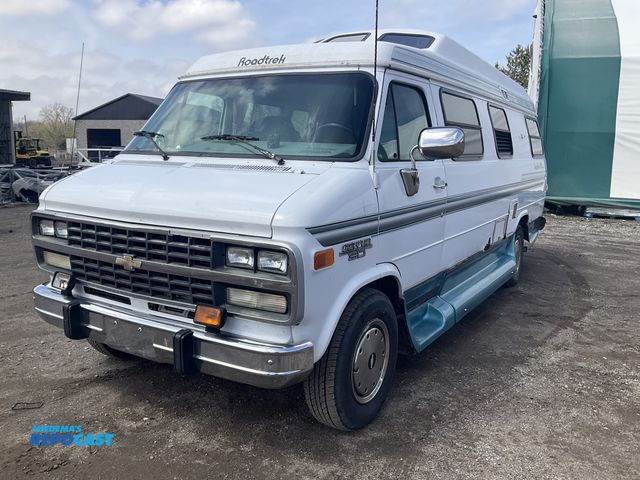 Lot 2-70082 - 1996 Roadtrek 210 Popular Class B Motorhome RWD