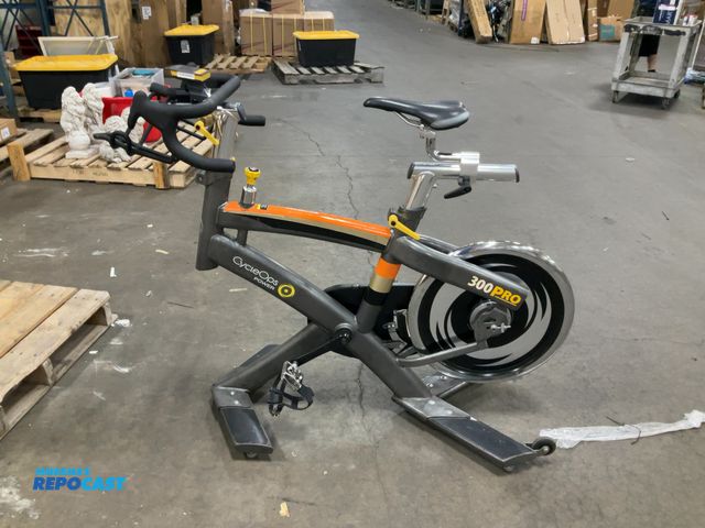 Lot 2-74931 - CycleOps 300 Pro Exercise bike (orange/gray/yellow)