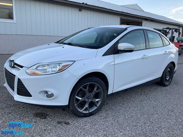 Lot 2-61018 - 2014 Ford Focus SE Sedan FWD