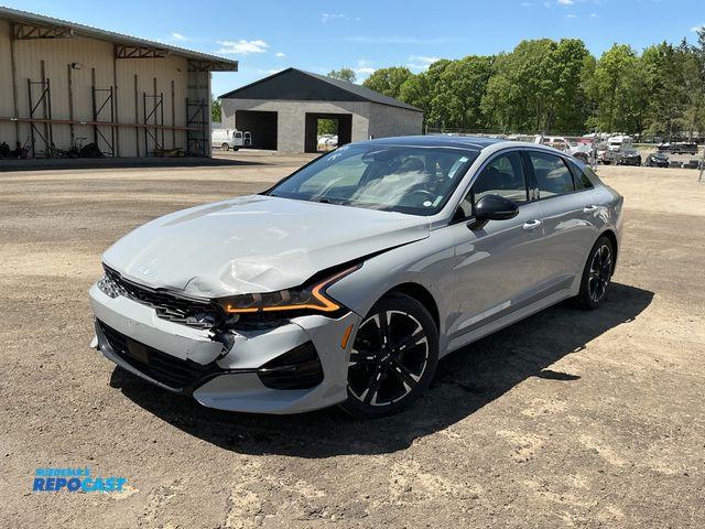 Lot 2-90296 - 2022 Kia K5 GT-Line Sedan FWD