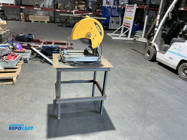 Lot 2-15327 - DeWalt D28715 heavy-duty 14-inch abrasive metal chop saw. Powered by a 15-amp/5.5 HP motor Electric ...