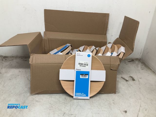 Lot 2-19254 - Box of 10 Sets of Room Essentials 8 1/2” Dinner Plates- 4 per set