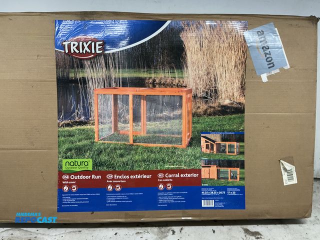Lot 2-33715 - trixie outdoor run expansion for natura chicken coop
