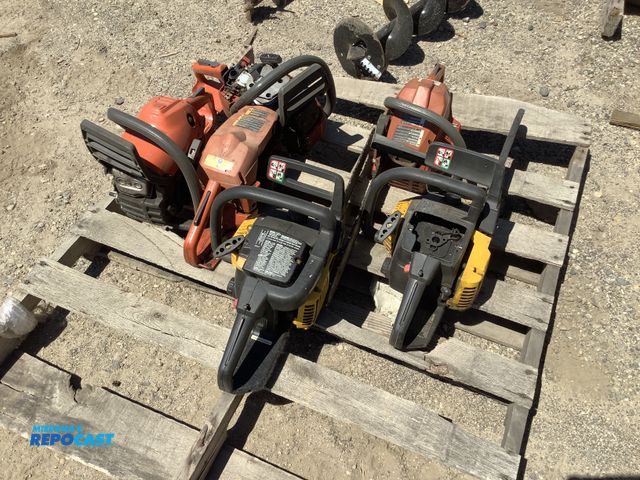 Lot 2-75406 - Lot of (6) chaimsaws all broken can use for parts some brand Husqvarna and some Mac 3516
