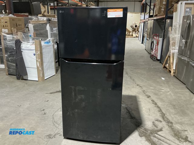 Lot 2-46451 - Scratch & Dent LG LTCS20020B Refrigerator/Freezer