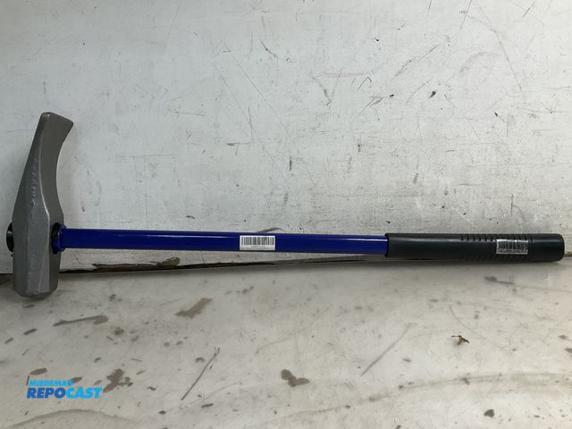 Lot 2-60224 - New (1) brand new model X004PLT0TX tire bead breaker.