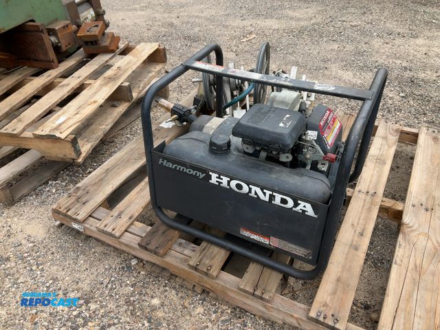 Lot 2-96238 - Harmony Honda EN2500 Generator