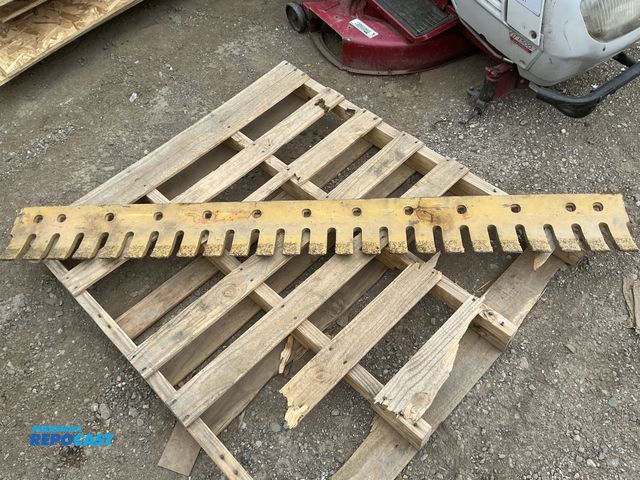 Lot 2-17406 - Farm tractor blade scarifier attachment in excellent, brand new condition. Will bolt onto most any f...