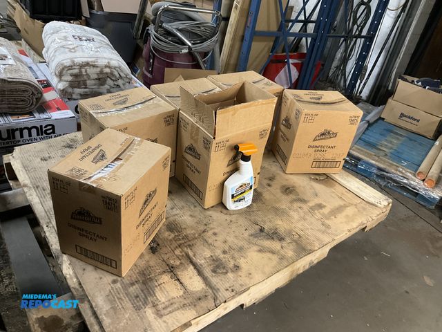 Lot 2-74627 - lot of (36) 24oz ArmorAll Disinfectant Spray Bottles (6 Cases)