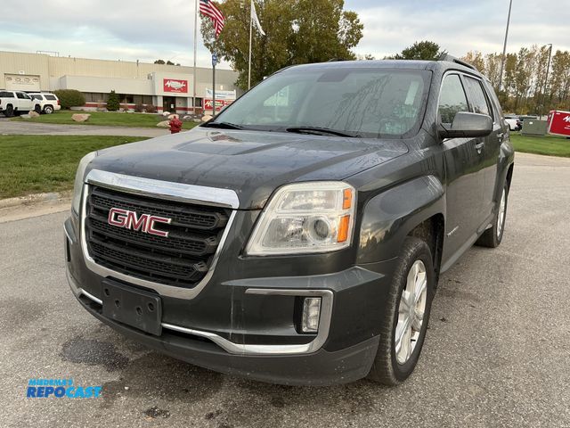 Lot 2-67219 - 2017 GMC Terrain SLE SUV AWD