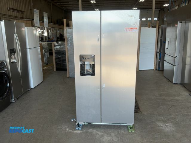 Lot 2-40454 - Scratch & Dent Whirlpool WRS315SDH720 Refrigerator/Freezer