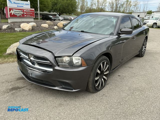 Lot 2-53552 - 2014 Dodge Charger SE Sedan RWD