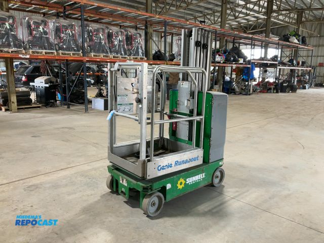 Lot 2-91912 - 2916 Genie Runabout GR-20 20’ Vertical Mast Lift