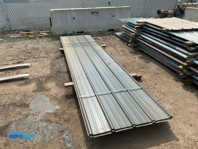 Lot 2-74158 - Bundle of agricultural metal (dark gray) of assorted sizes
