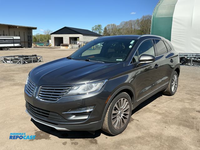 Lot 2-90128 - 2017 Lincoln MKC Reserve FWD SUV FWD