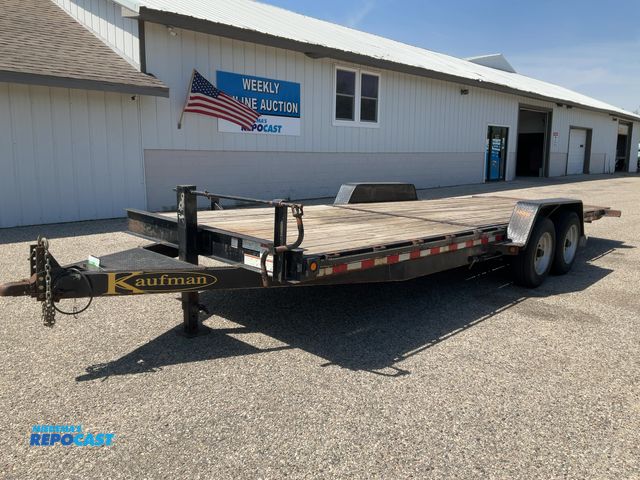 Lot 2-61370 - 2022 Kaufman Flat Bed Flat Bed Trailer