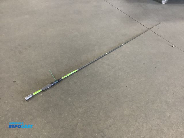 Lot 2-99152 - bass pro heavy duty tourney TS special TSR76HT-T 7.6' fishing rod