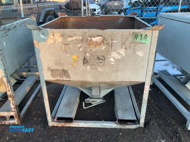 Lot 2-19782 - Portable steel industrial hopper