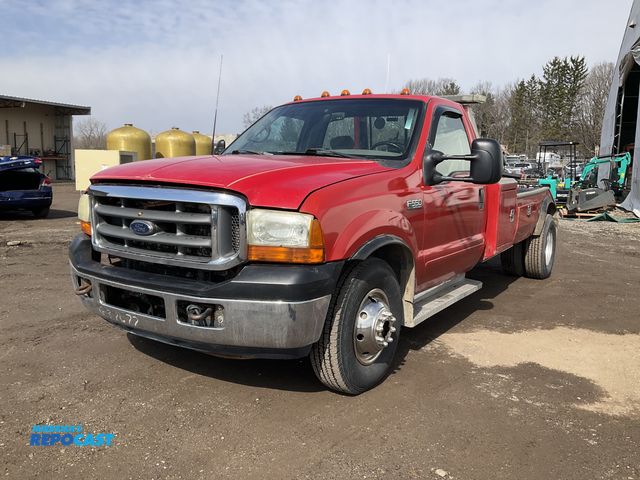 Lot 2-91584 - 2004 Ford F-550 Super Duty XLT Tow Truck