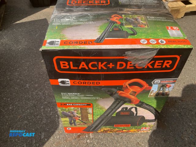 Lot 2-95192 - Black and Decker 12 AMP 250 MPH 400 CFM Corded Electric 3-In-1 Backpack Leaf Blower, Vacuum &amp; Mu...