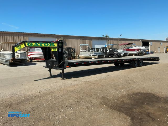 Lot 2-22789 - 2023 Gator 40’ Tandem Axle Deckover Fifth Wheel Trailer