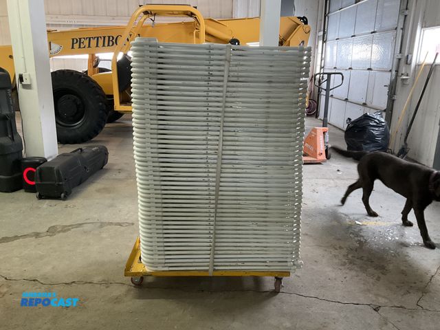 Lot 2-60747 - 50 Metal Folding Chairs W/ metal rolling rack